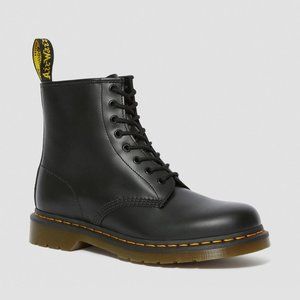 Dr. Marten 1460 Smooth Lace-up Boots